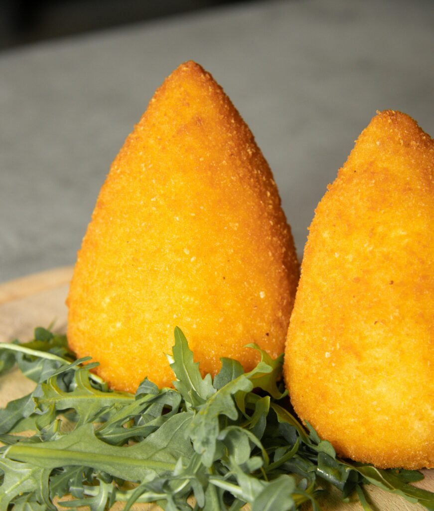 Arancini al prosciutto cotto e mozzarella