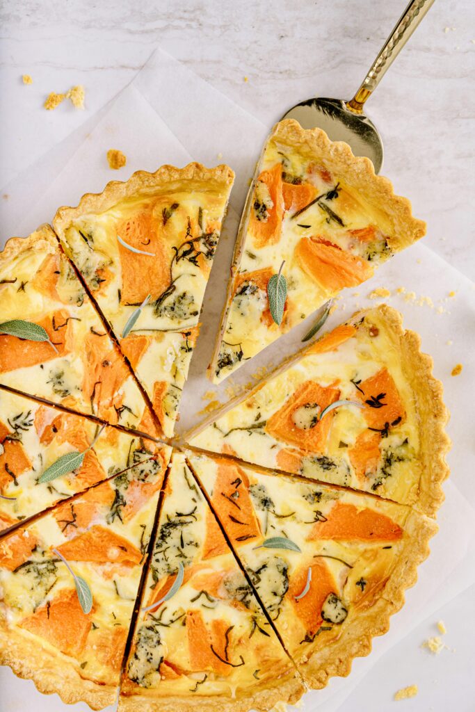 Torta salata con zucca, scamorza e prosciutto cotto