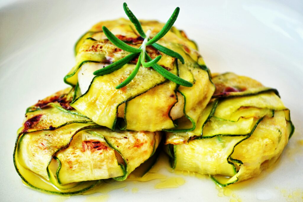 Fagottini di taleggio con zucchine grigliate